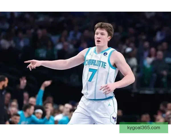 皮尔斯为弗拉格力挺新秀三人缺席ROTY04詹瓜之争成历史例证