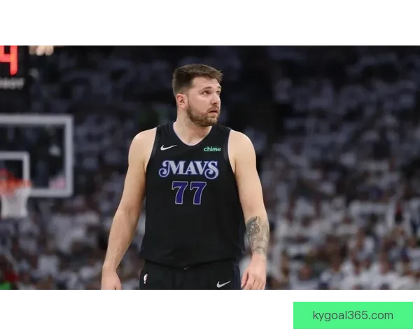 亚历山大赛季40场30分以上表现力压东契奇领跑全联盟